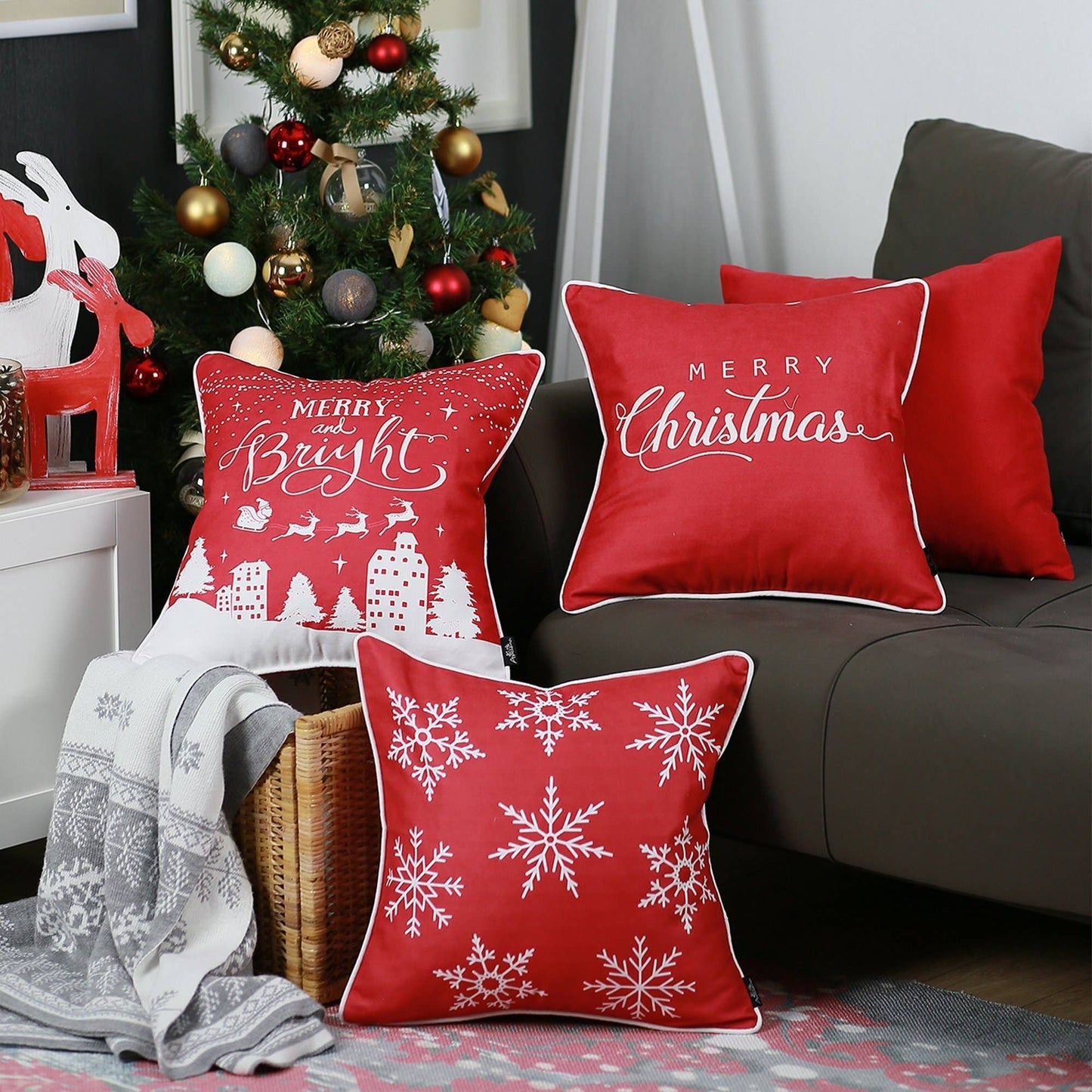 Set Of Four 18" X 18" Red Zippered Polyester Christmas Snowflakes Throw Pillow