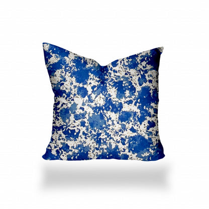 12" X 16" Blue And White Crab Enveloped Lumbar Indoor Outdoor Pillow Cover