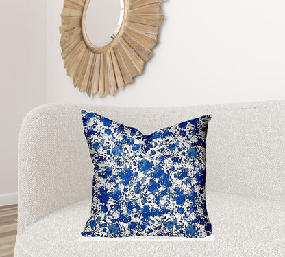 12" X 16" Blue And White Crab Enveloped Lumbar Indoor Outdoor Pillow Cover