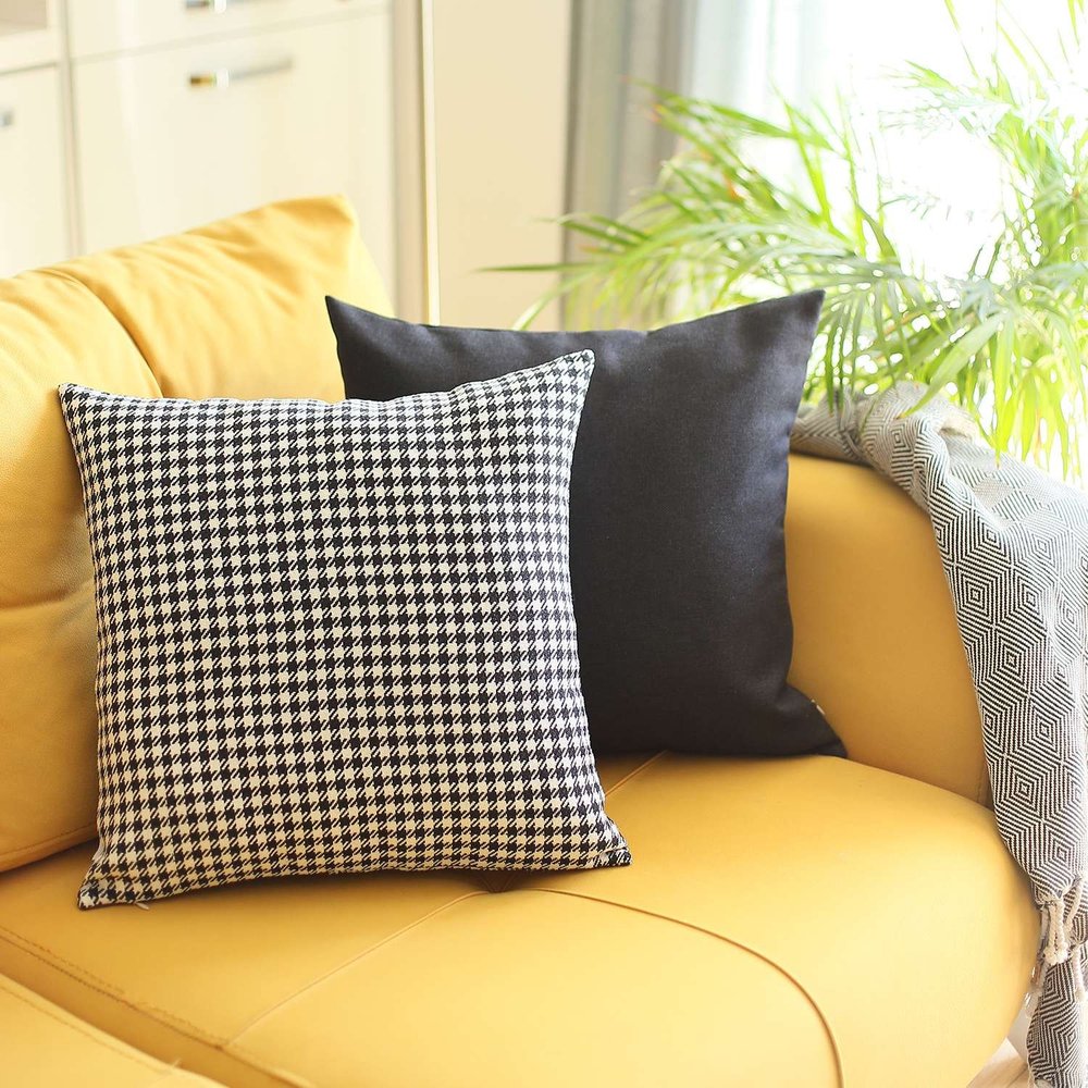 18" X 18" Grey Houndstooth Zippered Handmade Polyester Throw Pillow Cover