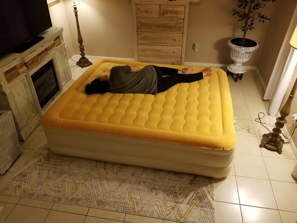 Dreamy Golden Inflatable Queen Size Air Mattress