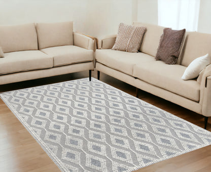 5' X 7' Gray and Ivory Geometric Handmade Area Rug