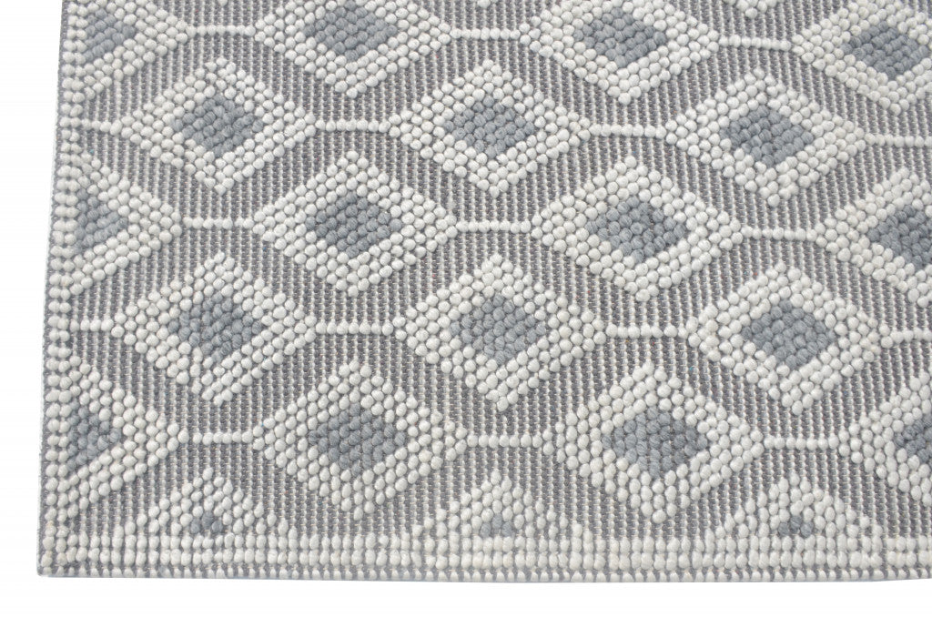 6' X 9' Gray and Ivory Geometric Handmade Area Rug