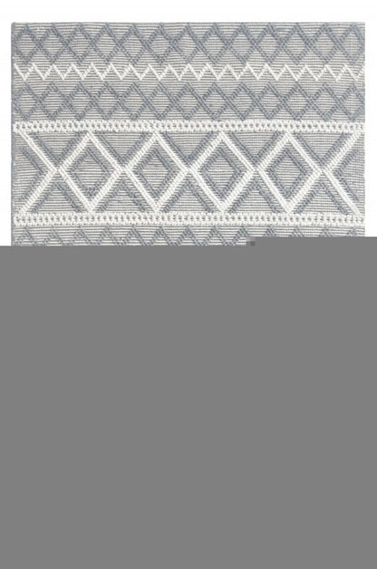 5' X 7' Gray and Ivory Geometric Handmade Area Rug