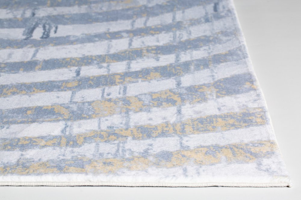 5' X 8' Gray And Ivory Abstract Area Rug