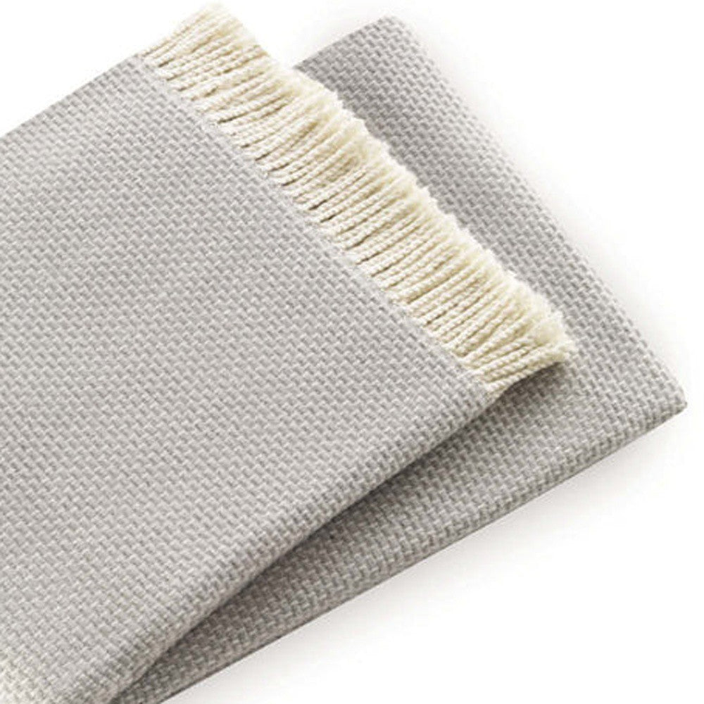 Soft Light Gray Links Pattern Throw Blanket