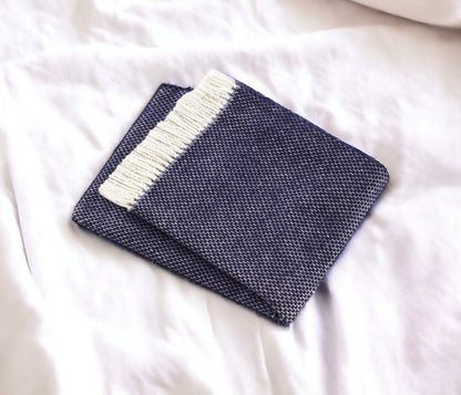 Soft Navy Blue Links Pattern Throw Blanket