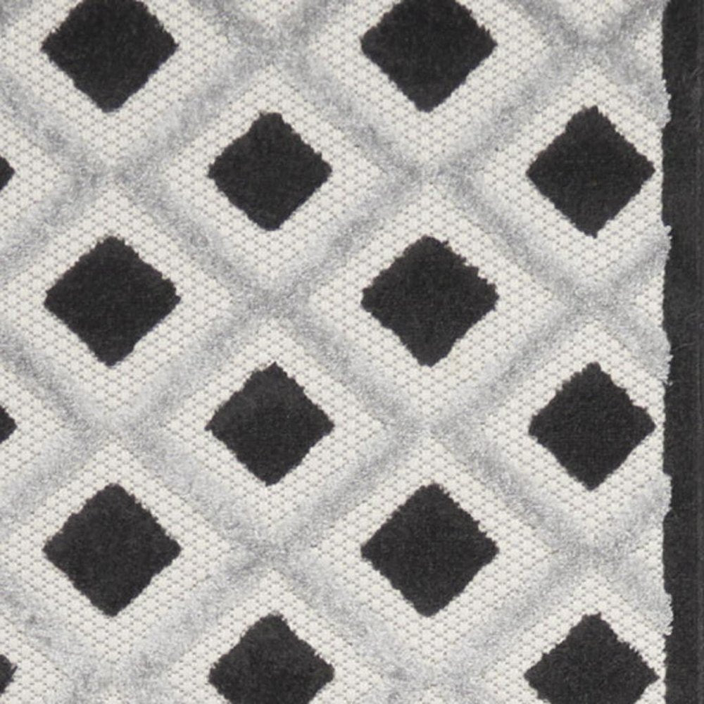 12' Black And White Indoor Outdoor Runner Rug
