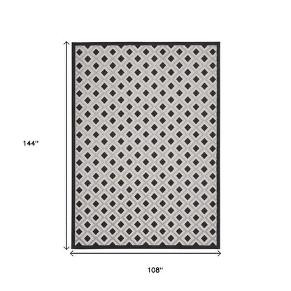 9' X 12' Black And White Indoor Outdoor Area Rug