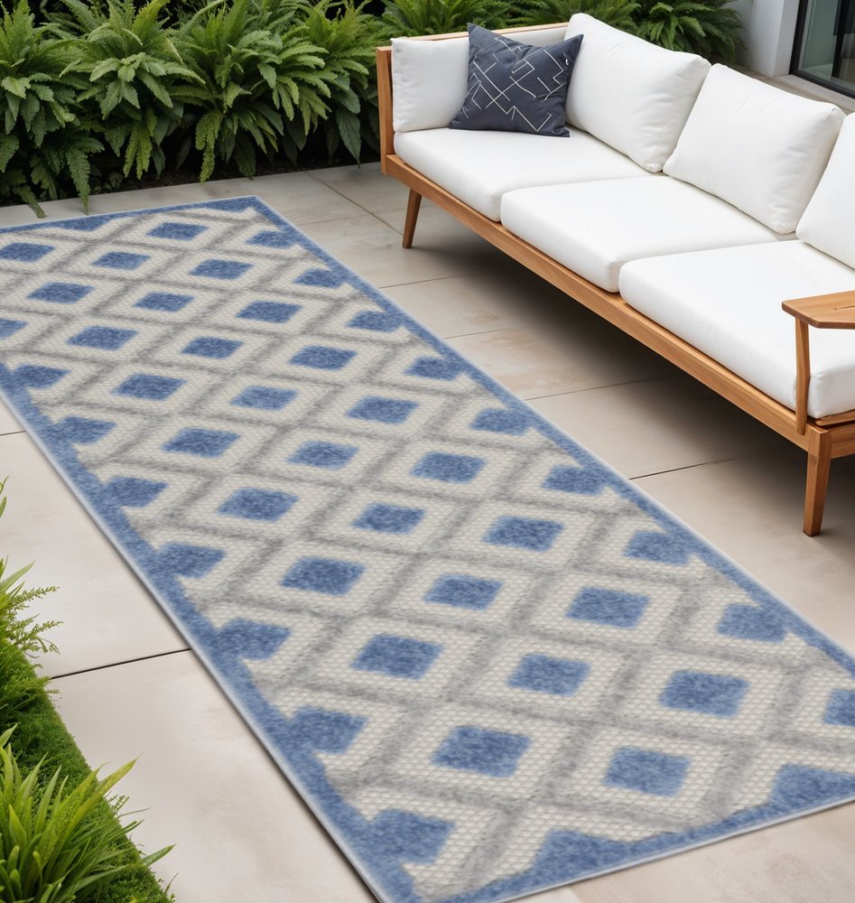 8' Blue And Gray Indoor Outdoor Runner Rug