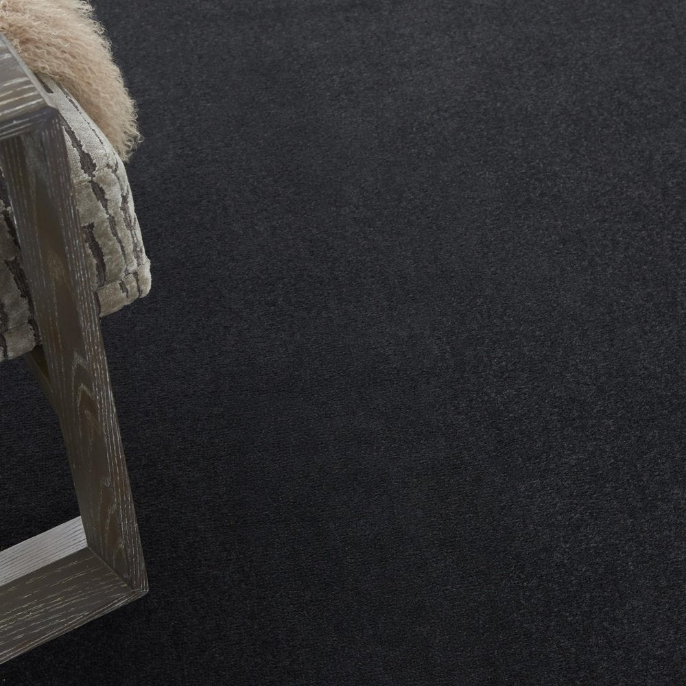 7' X 10' Black Indoor Outdoor Area Rug