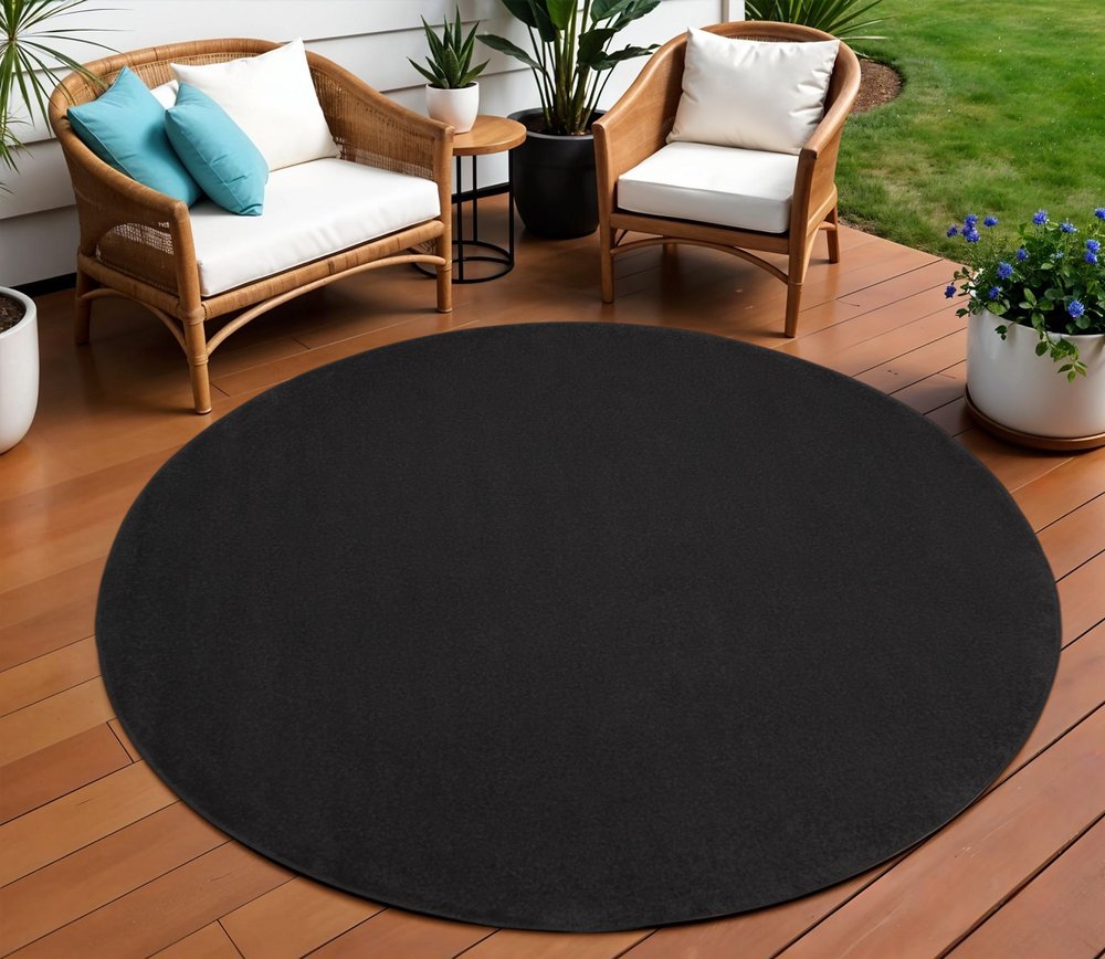 8' X 8' Black Round Indoor Outdoor Area Rug