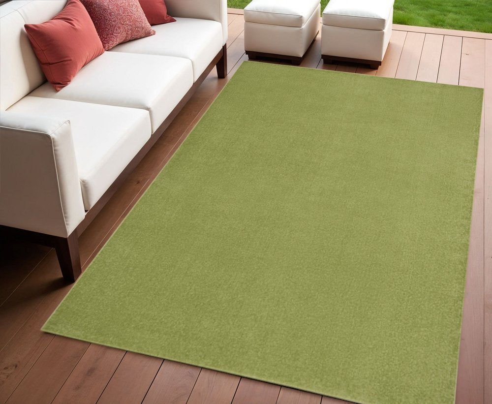 4' X 6' Green Indoor Outdoor Runner Rug