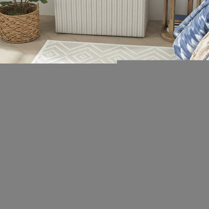 5' X 7' Ivory Indoor Outdoor Area Rug