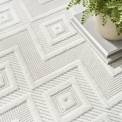 6' X 9' Ivory Indoor Outdoor Area Rug