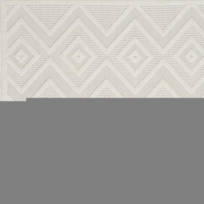 6' X 9' Ivory Indoor Outdoor Area Rug