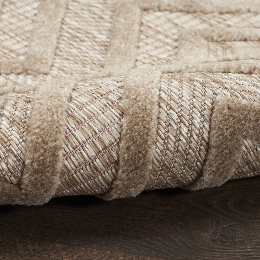 5' X 7' Beige Indoor Outdoor Area Rug