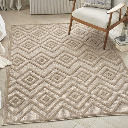 5' X 7' Beige Indoor Outdoor Area Rug