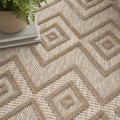 5' X 7' Beige Indoor Outdoor Area Rug