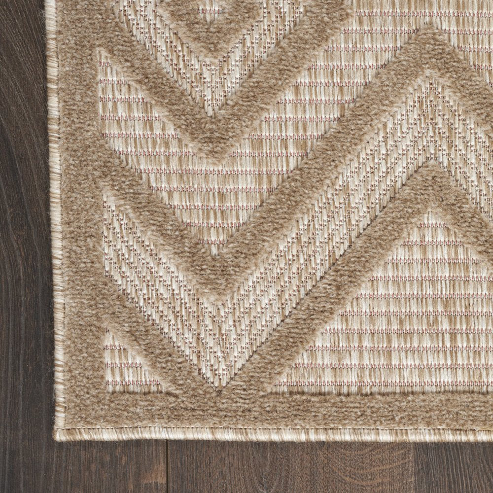 6' X 9' Beige Indoor Outdoor Area Rug