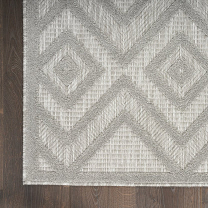 5' X 7' Gray Indoor Outdoor Area Rug