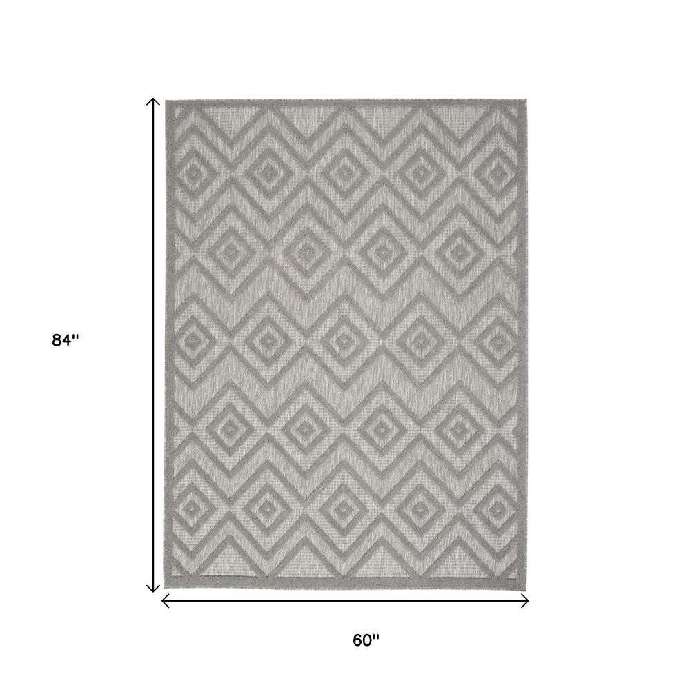 5' X 7' Gray Indoor Outdoor Area Rug