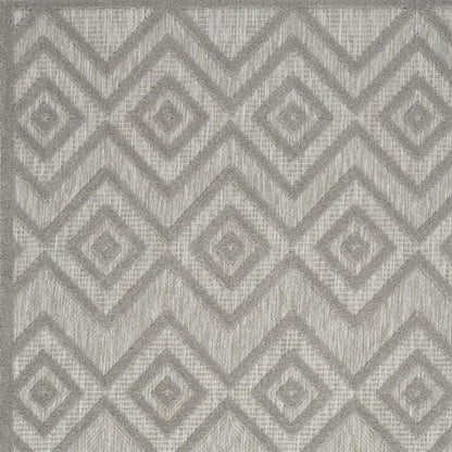 5' X 7' Gray Indoor Outdoor Area Rug