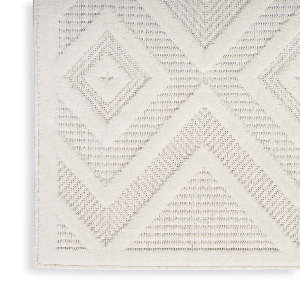 4' X 6' Ivory Indoor Outdoor Area Rug