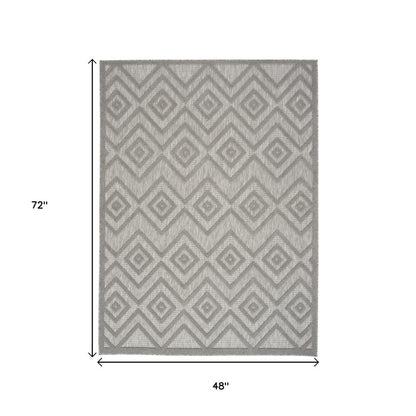 4' X 6' Gray Indoor Outdoor Area Rug