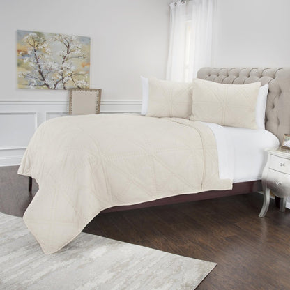 Set of Three Ivory Geometric King Quilt