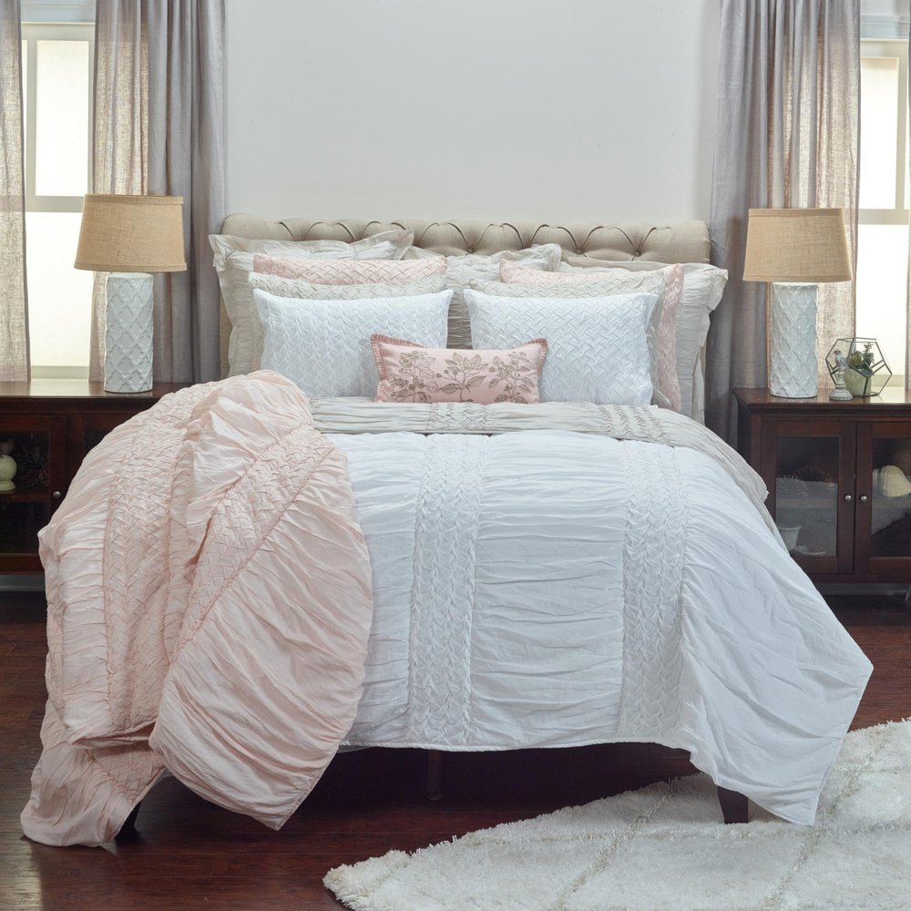 White Geometric Twin Quilt
