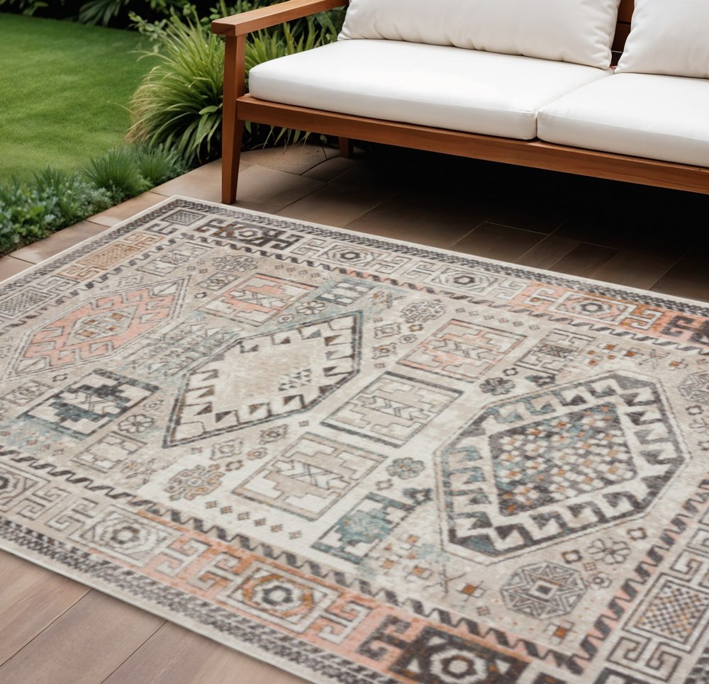 8' X 10' Cream Indoor Outdoor Area Rug