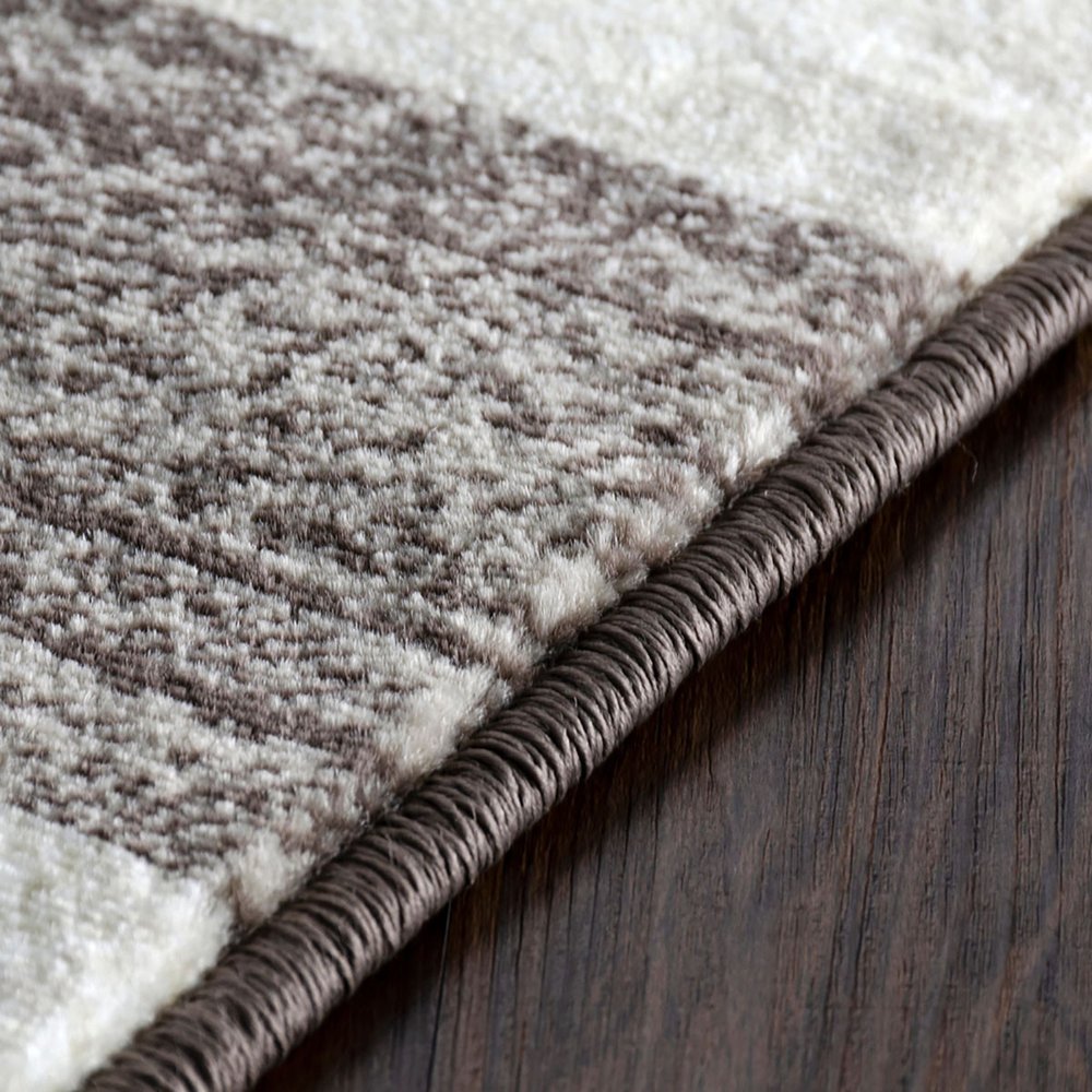 4' X 6' Beige And Brown Geometric Area Rug