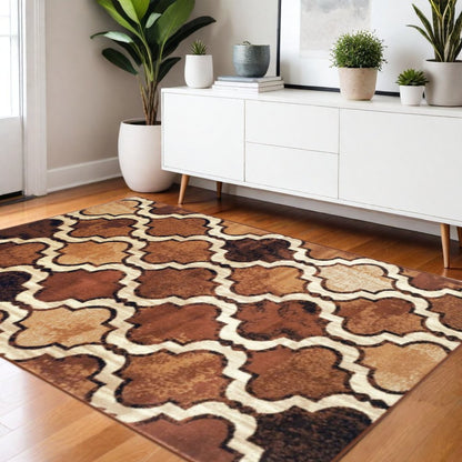 4' X 6' Brown And Ivory Quatrefoil Distressed Area Rug