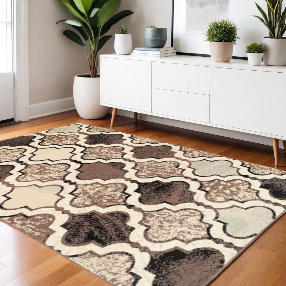 4' X 6' Ivory Brown And Black Quatrefoil Distressed Area Rug