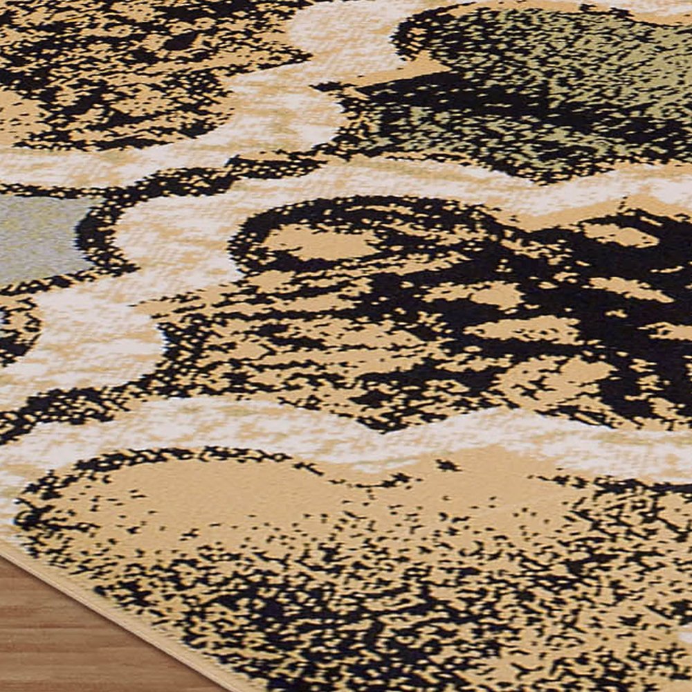 4' X 6' Black And Ivory Quatrefoil Distressed Area Rug