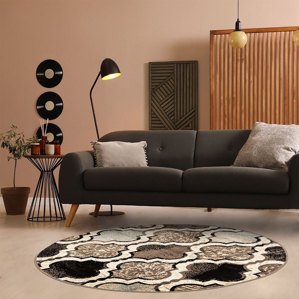 5' Ivory Brown And Black Quatrefoil Distressed Round Rug