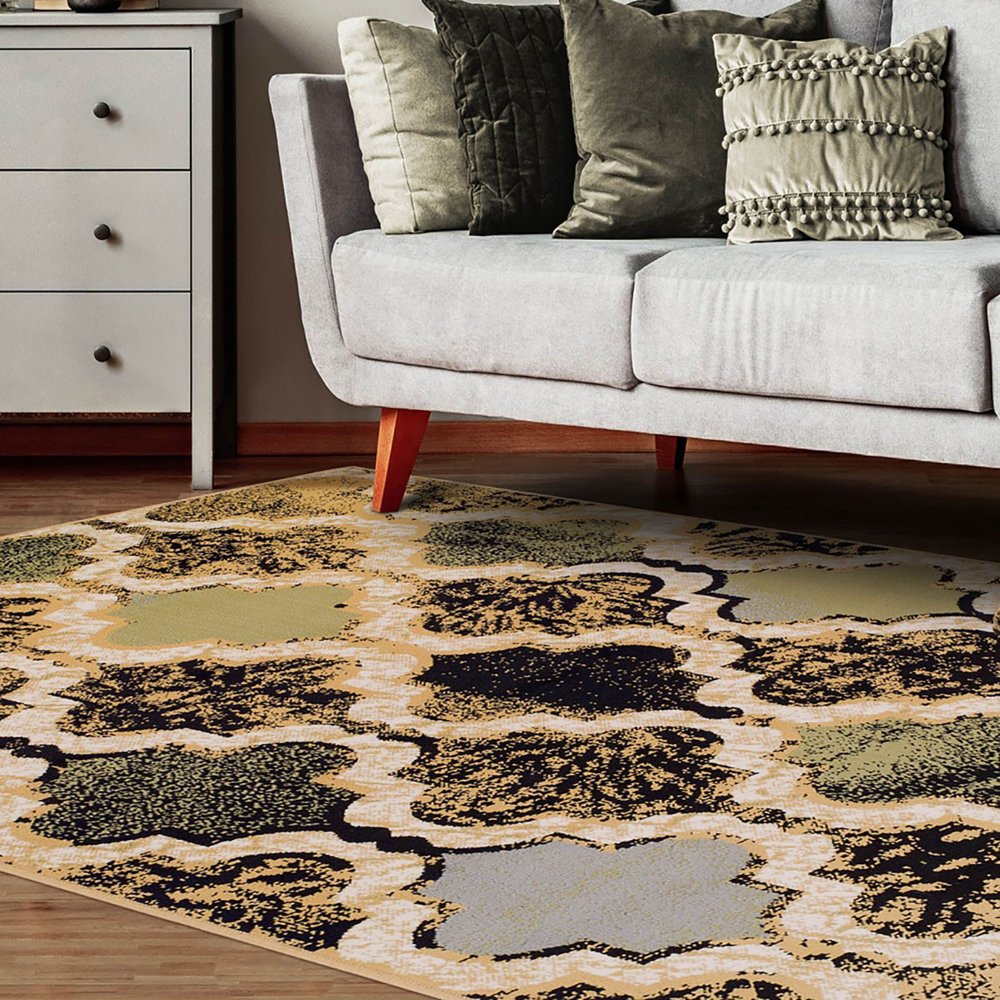 5' X 8' Black And Ivory Quatrefoil Distressed Area Rug