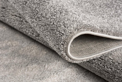 4' X 6' Grey Damask Power Loom Stain Resistant Area Rug