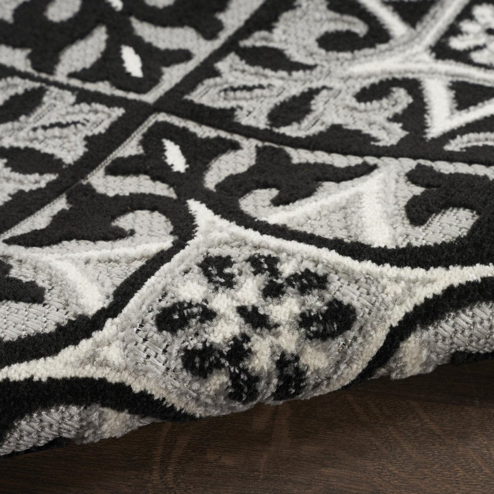 9' X 12' Black And White Fleur De Lis Stain Resistant Non Skid Area Rug