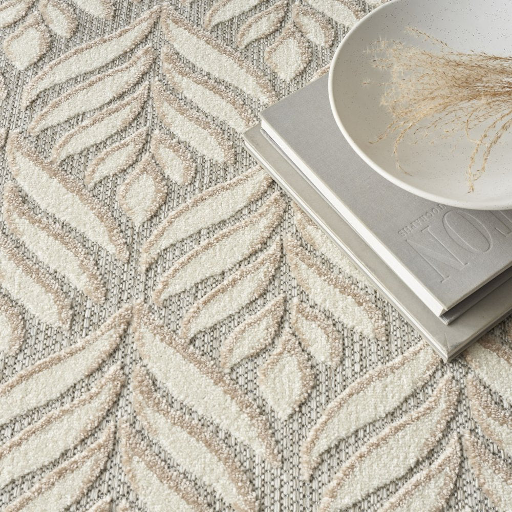 6' X 9' Ivory And Grey Floral Stain Resistant Non Skid Area Rug