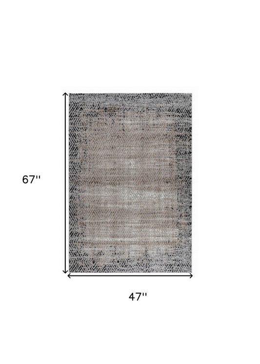 4' X 6' Brown Geometric Area Rug