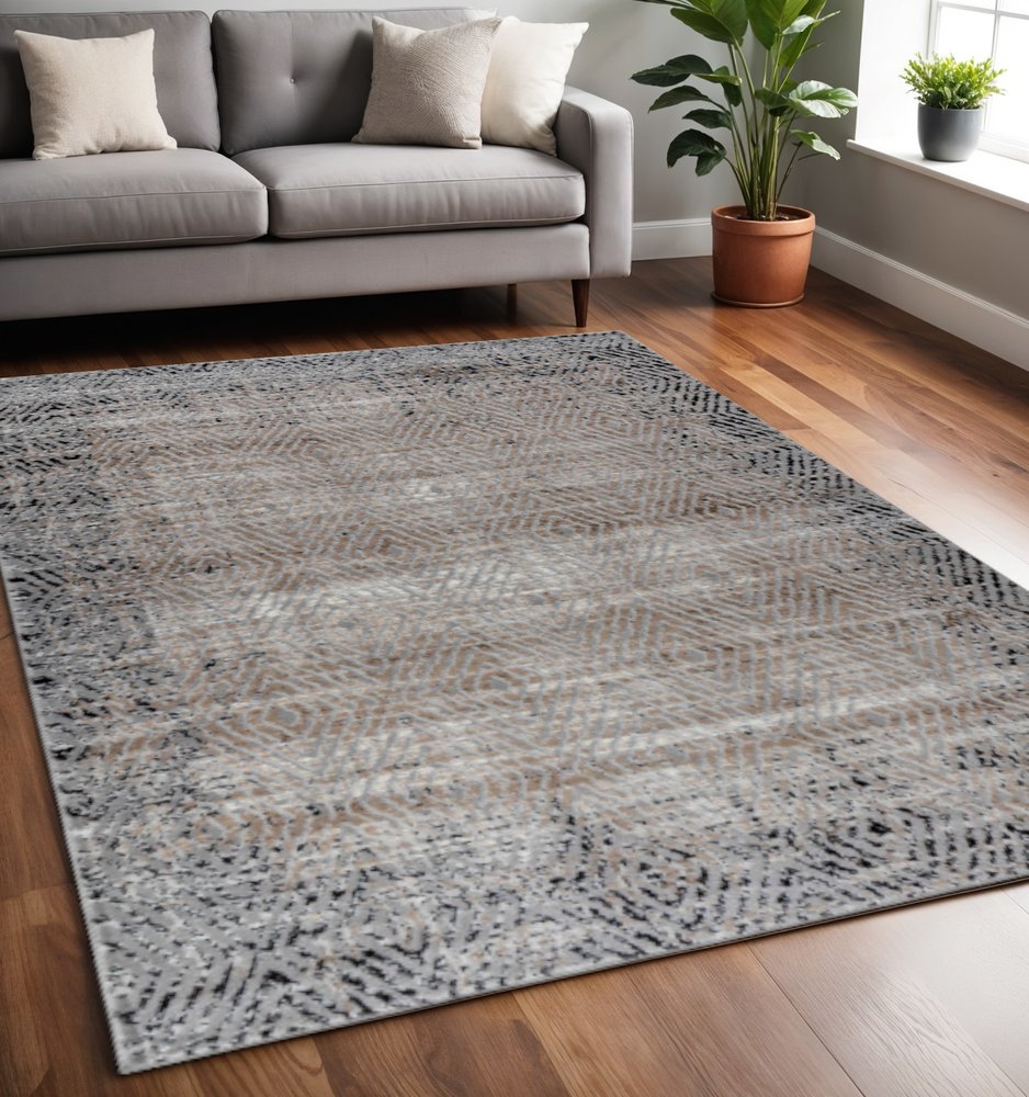5' X 8' Brown Geometric Area Rug