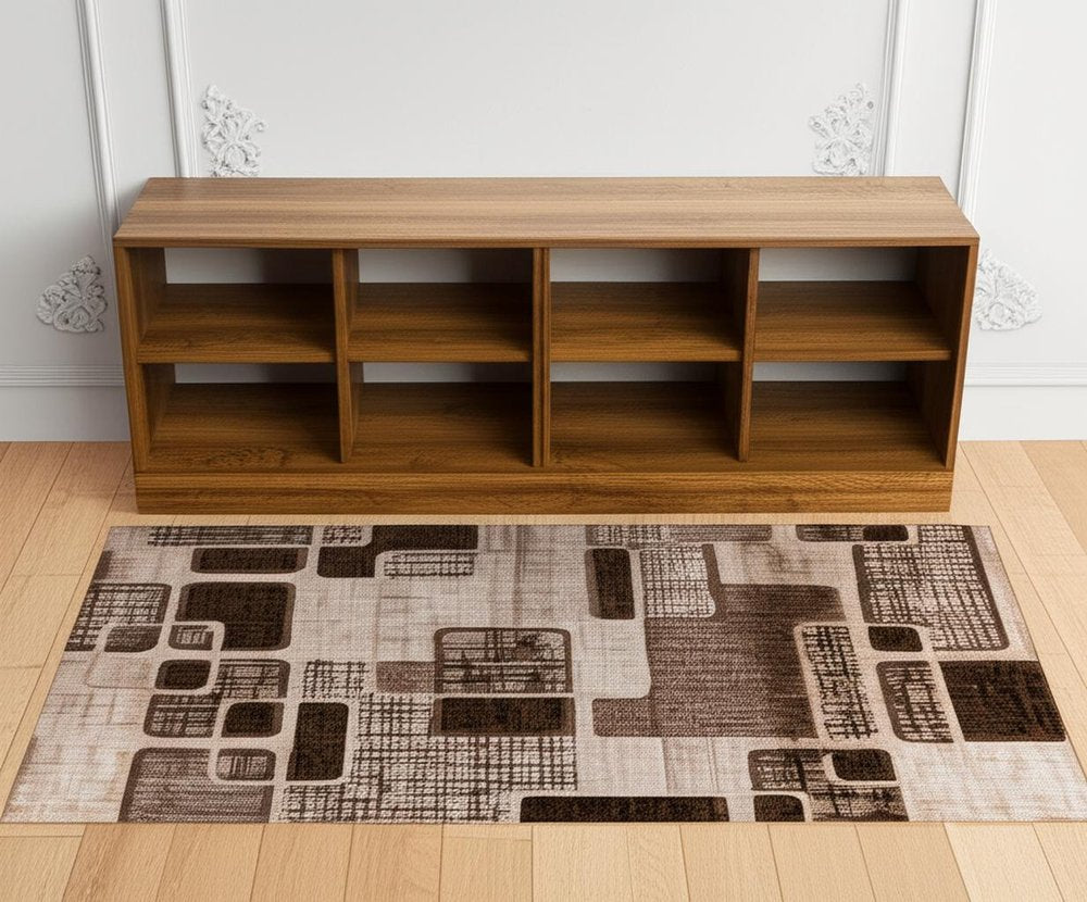 4' X 6' Brown Geometric Area Rug