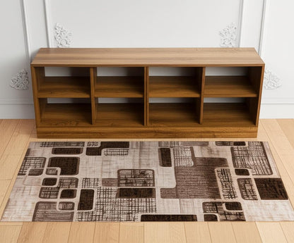 4' X 6' Brown Geometric Area Rug