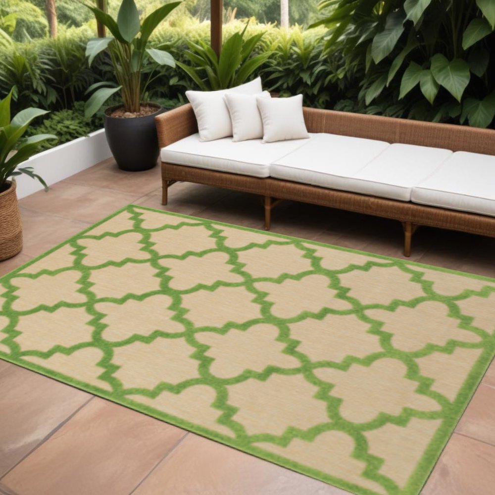 8' X 11' Green Geometric Stain Resistant Indoor Outdoor Area Rug