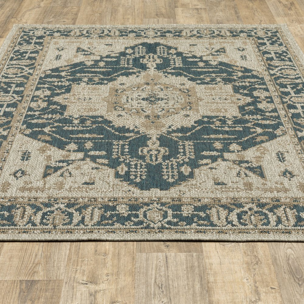 5' X 7' Gray Oriental Stain Resistant Indoor Outdoor Area Rug