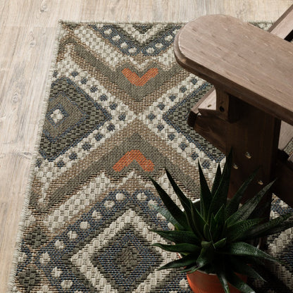 5' X 7' Gray Geometric Stain Resistant Indoor Outdoor Area Rug