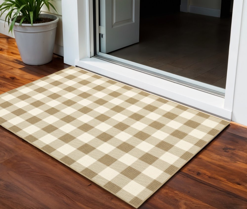 2' X 4' Gray and Ivory Geometric Stain Resistant Indoor Outdoor Area Rug