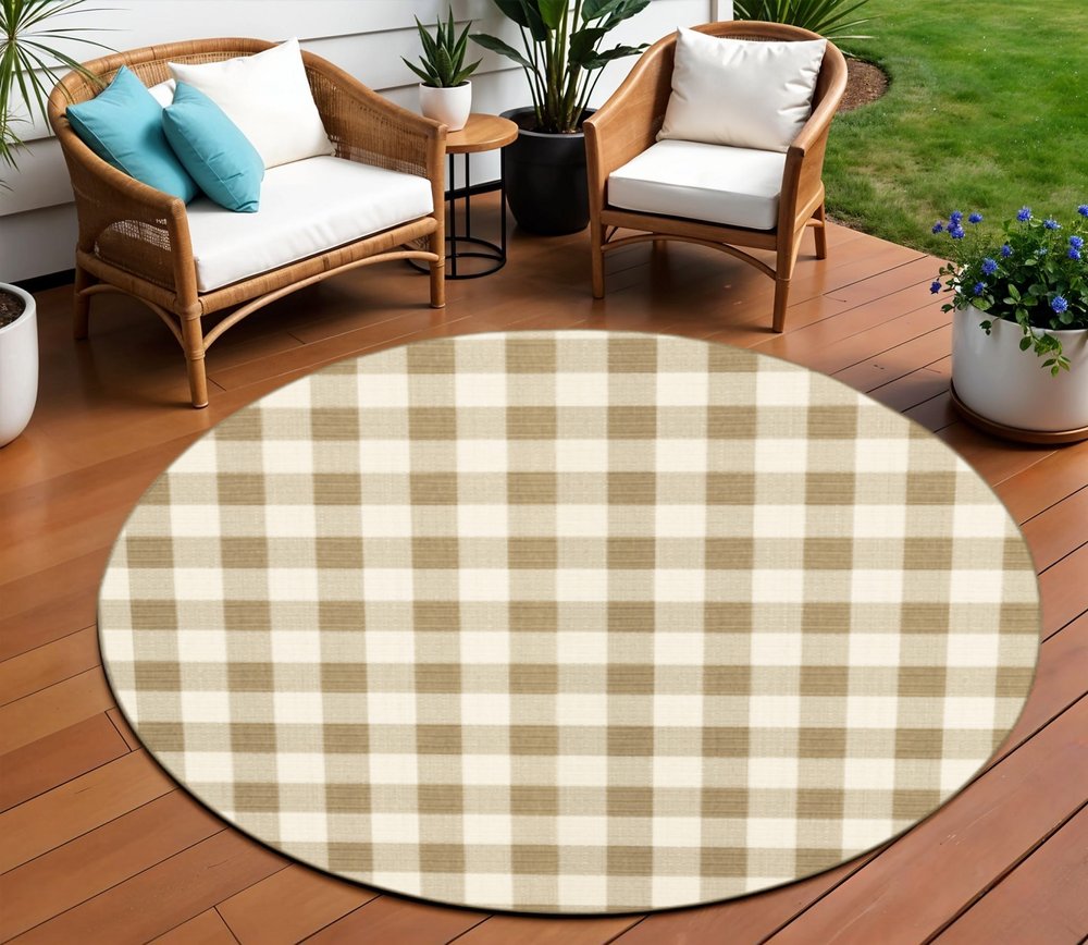8' X 8' Gray and Ivory Round Geometric Stain Resistant Indoor Outdoor Area Rug